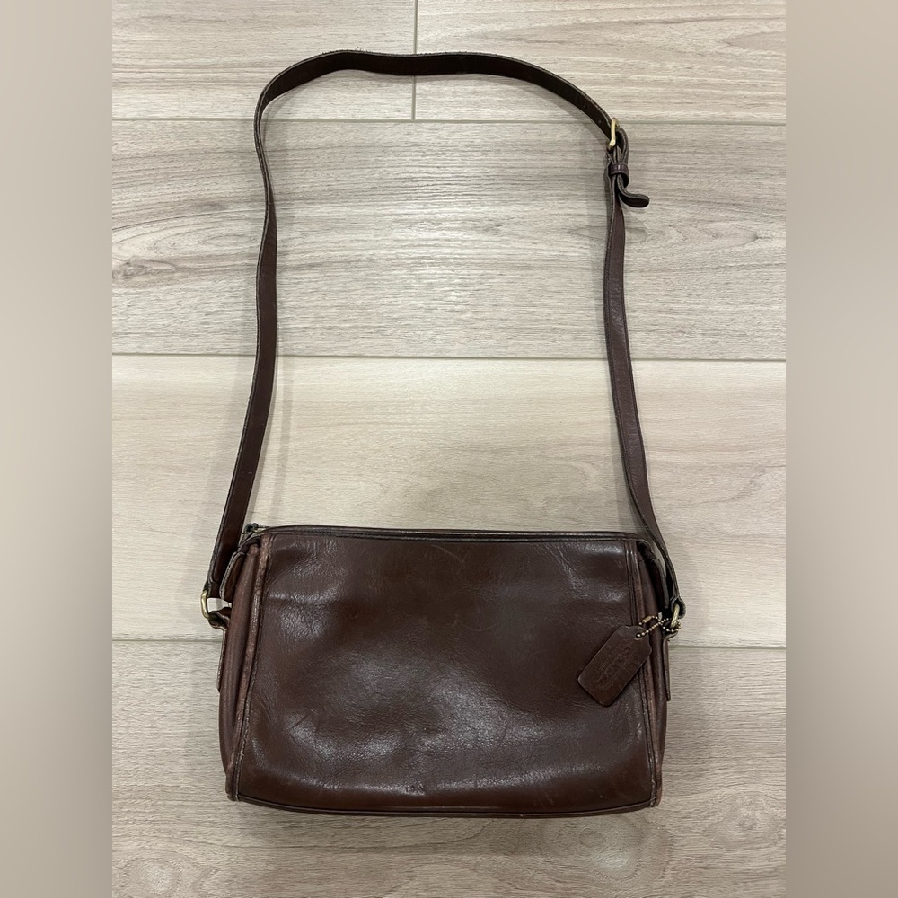 VINTAGE Coach Taylor Zip Crossbody Bag Leather 9944 MADE IN USA